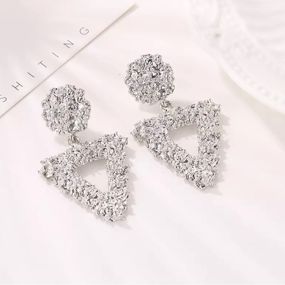 New Vintage Gold Silver Plated Clip on Earrings for Women